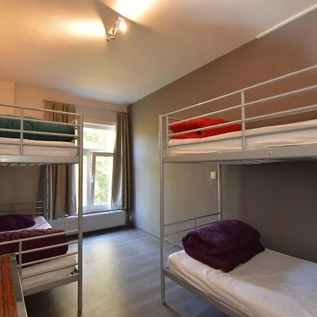 Comfortable In With Garden, Cleaning Included *
