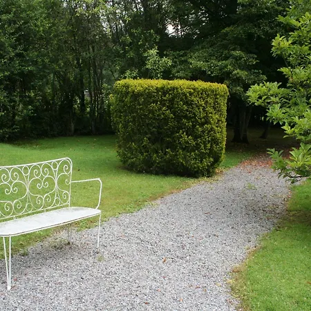 Comfortable In With Garden, Cleaning Included Holiday home *
